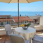 Sea View Apartment Elena